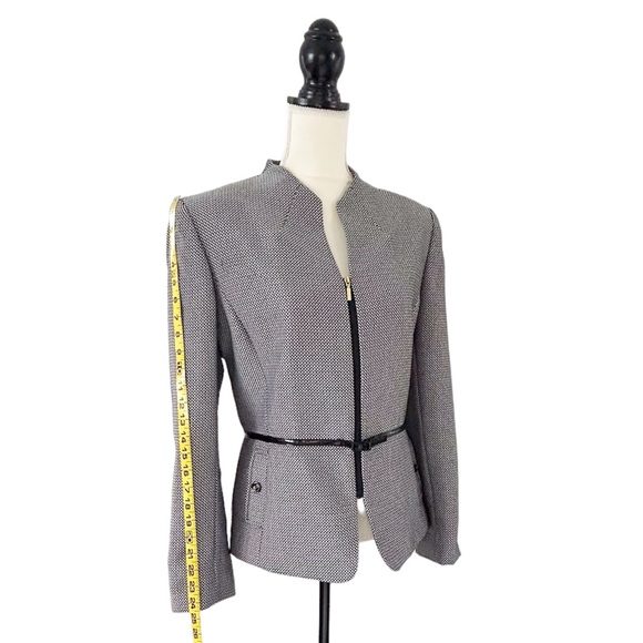 Tahari ASL Women’s Black & White Zipper Front Belted Skirt Suit Size 14 - Picture 2 of 14